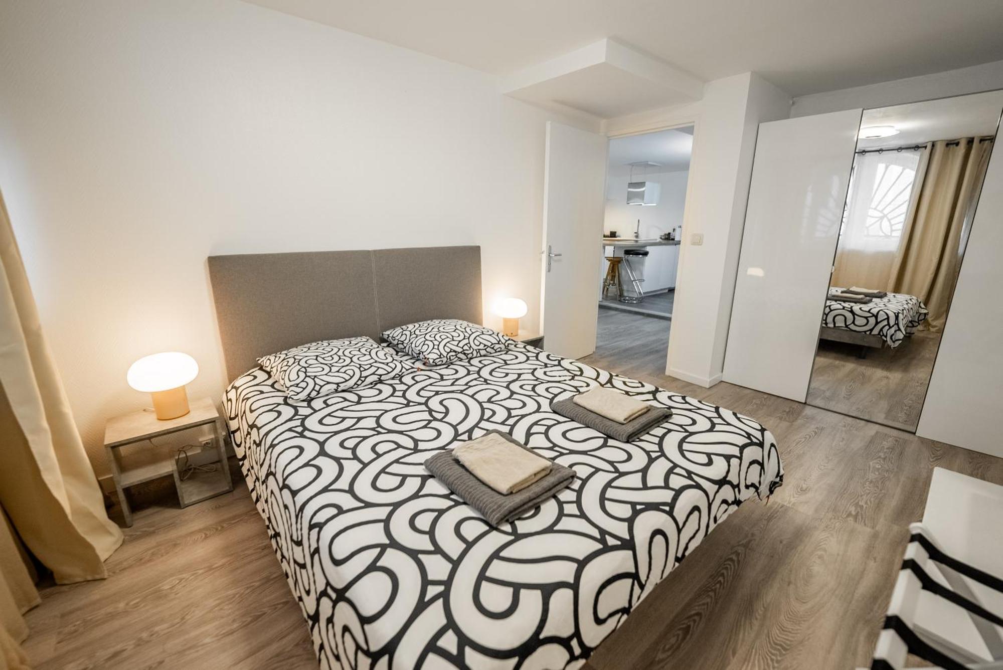 Bel Appartement Renove - Place Du Palais Avec Parking Bordeaux Esterno foto