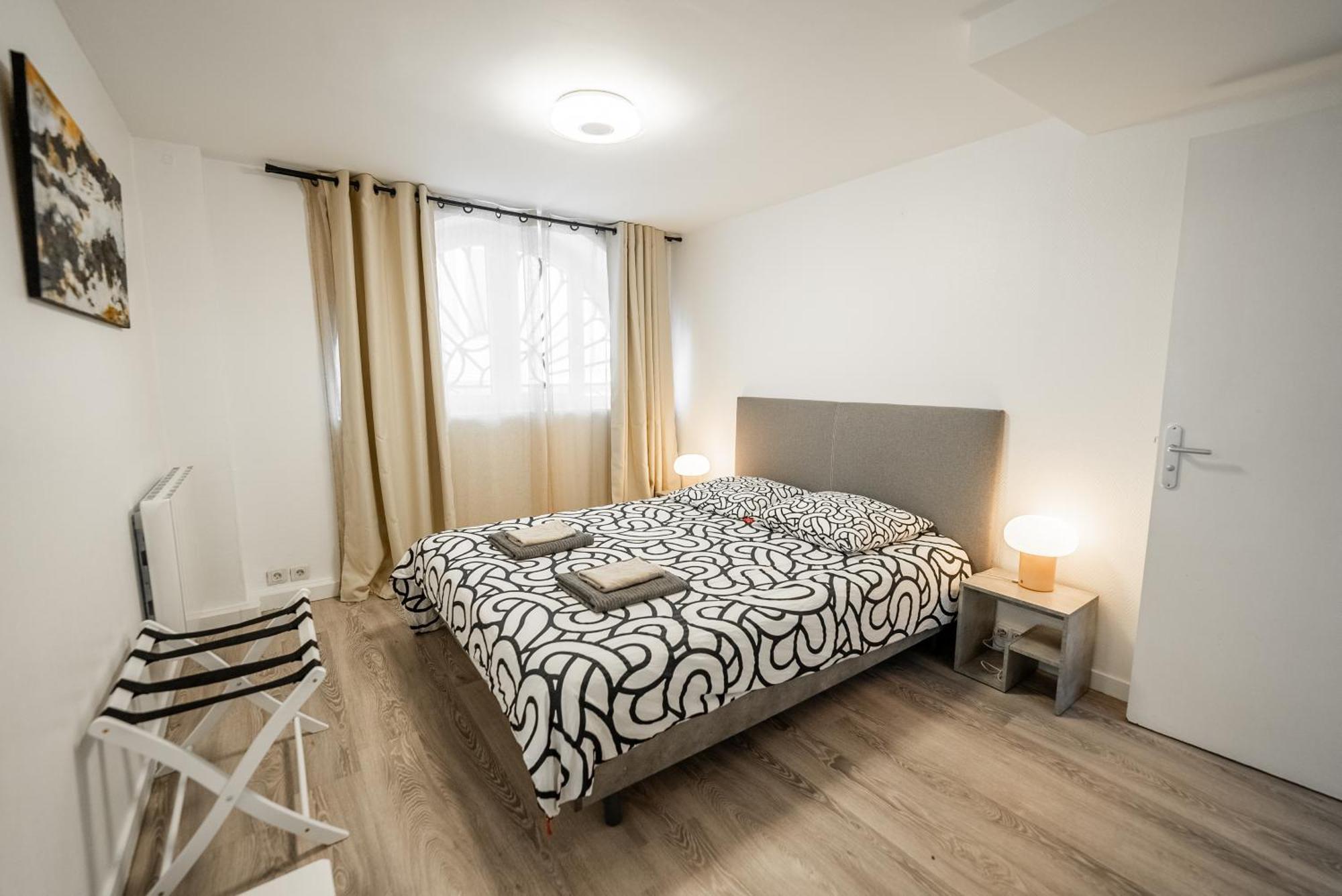 Bel Appartement Renove - Place Du Palais Avec Parking Bordeaux Esterno foto